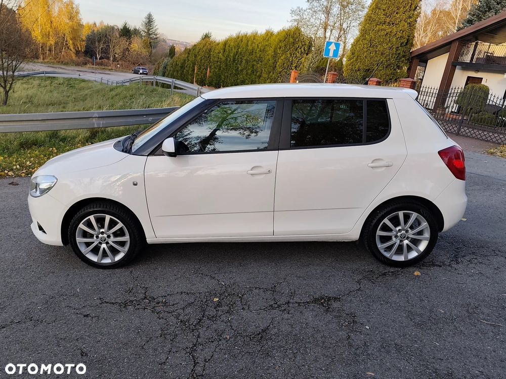 Skoda Fabia 1.2 HTP STYLE Edition - 18