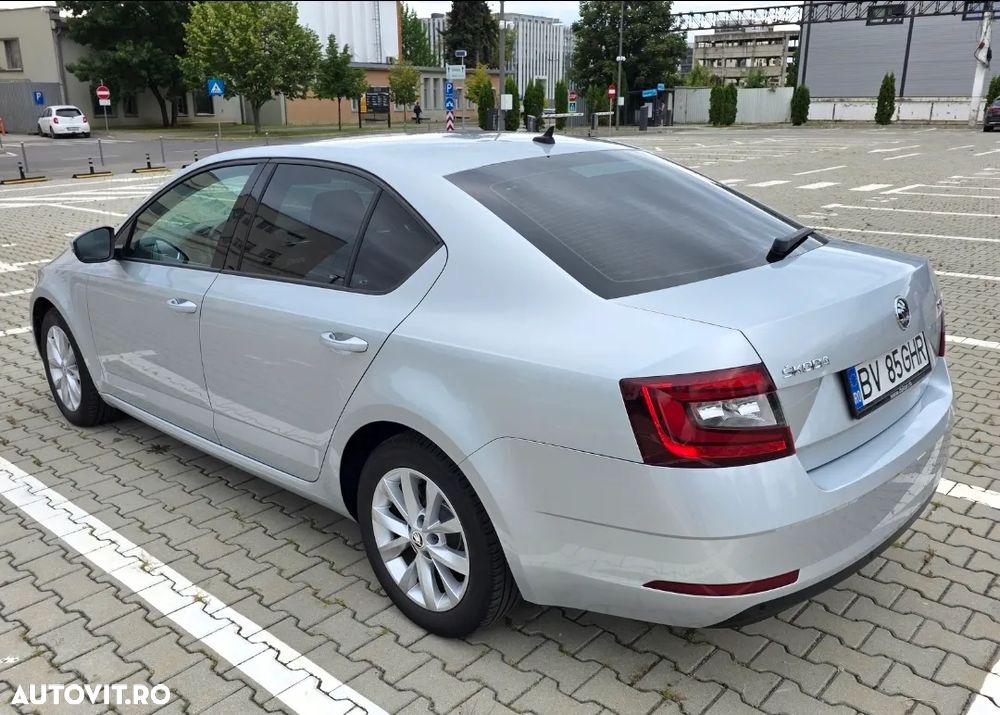 Skoda Octavia - 3