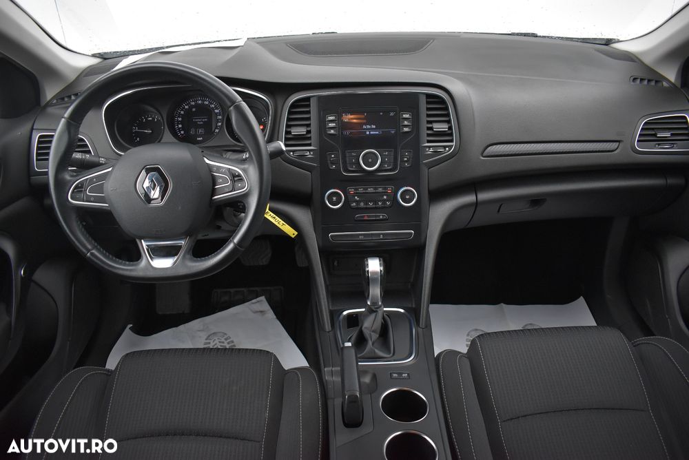 Renault Megane BLUE dCi EDC Intens - 10