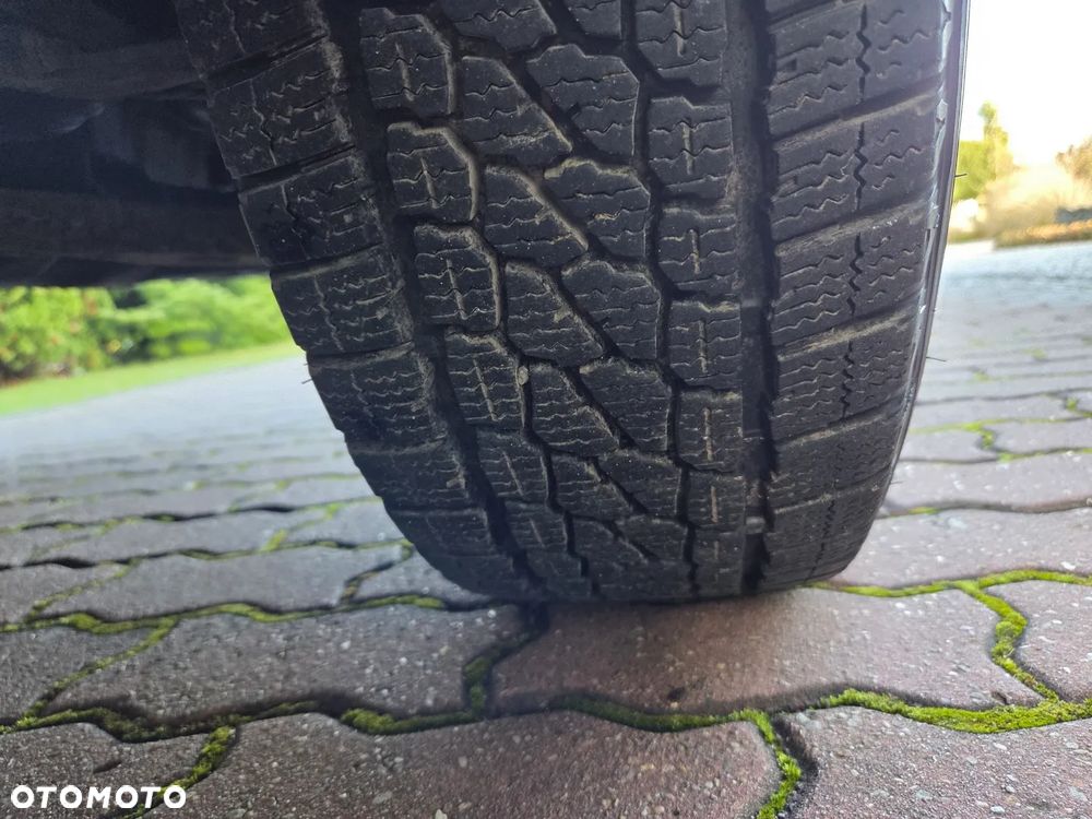 Volkswagen Transporter T5 Lift - 12