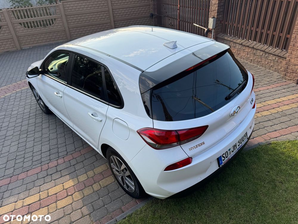 Hyundai i30 1.4 GO Plus - 11