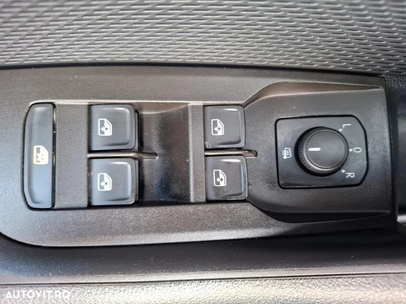 Skoda Octavia 2.0 TDI DSG Ambition - 23