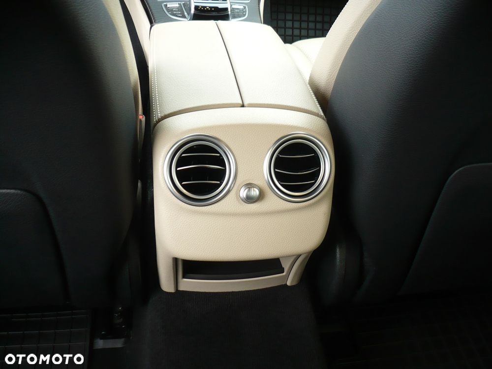 Mercedes-Benz Klasa C 220 d 4MATIC 9G-TRONIC - 14
