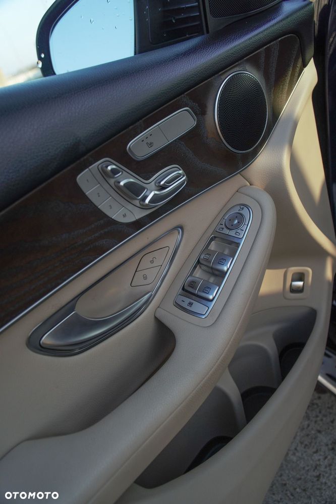 Mercedes-Benz GLC 300 4-Matic - 25