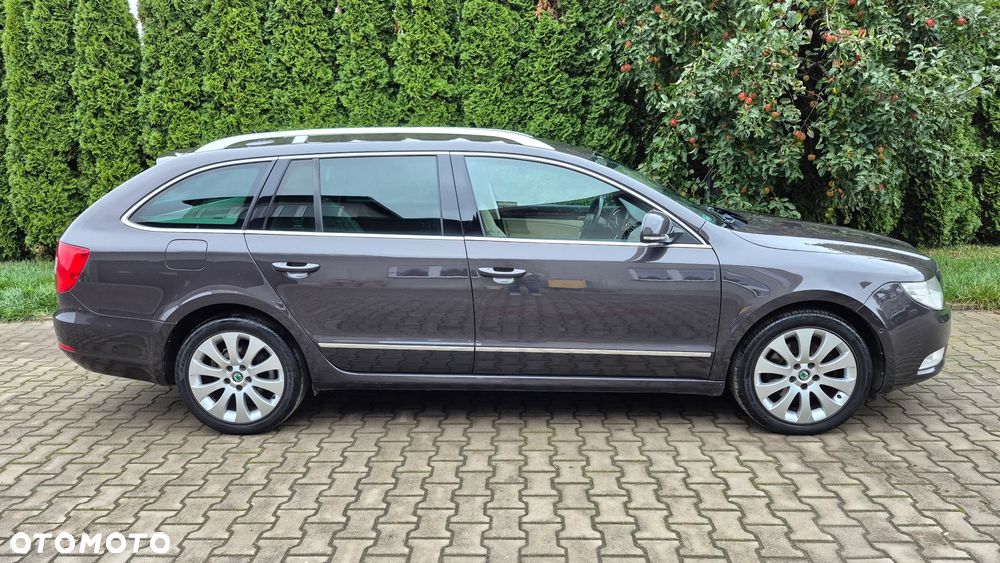 Skoda Superb 2.0 TDI L&K DSG - 4