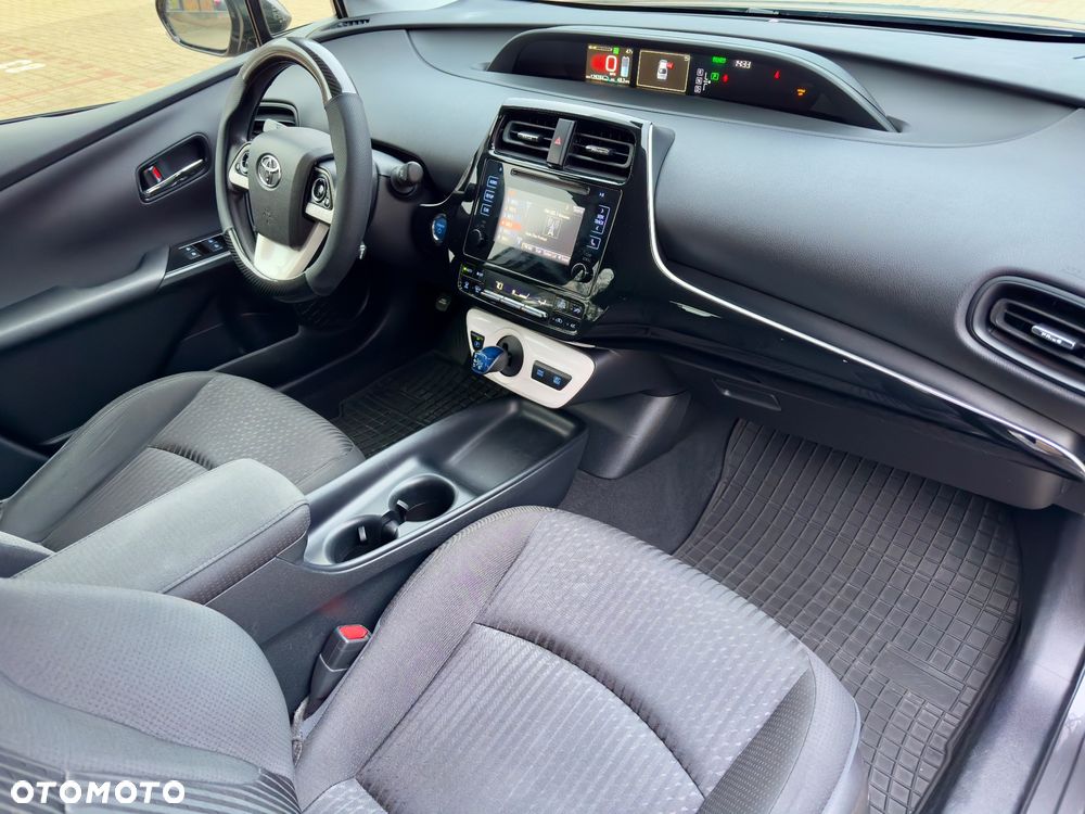 Toyota Prius 1.8 Hybrid Prestige - 12