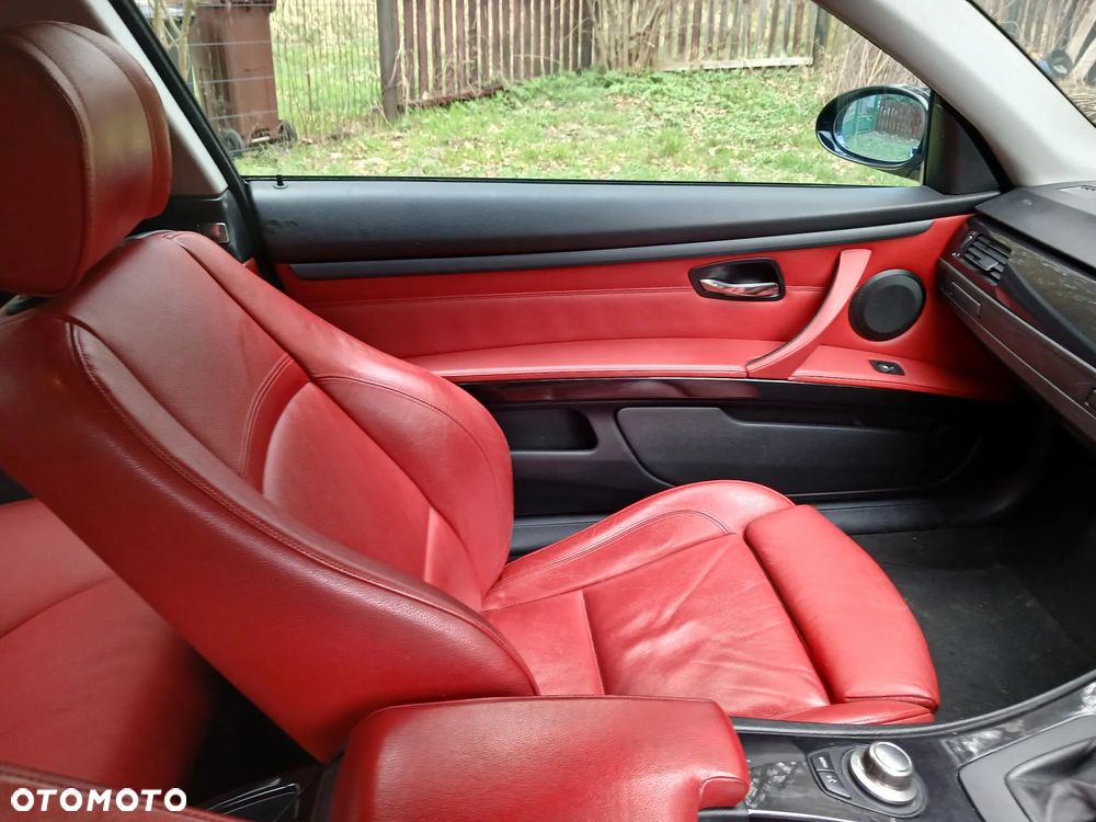 BMW Seria 3 335d Edition Exclusive - 9