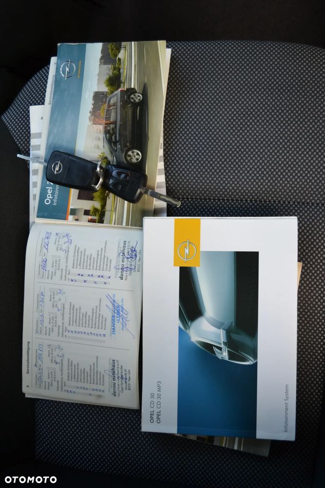 Opel Zafira - 30