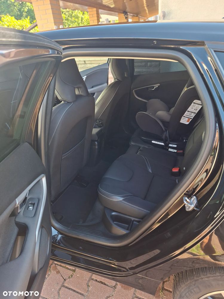Volvo V40 D2 Drive-E Momentum - 7