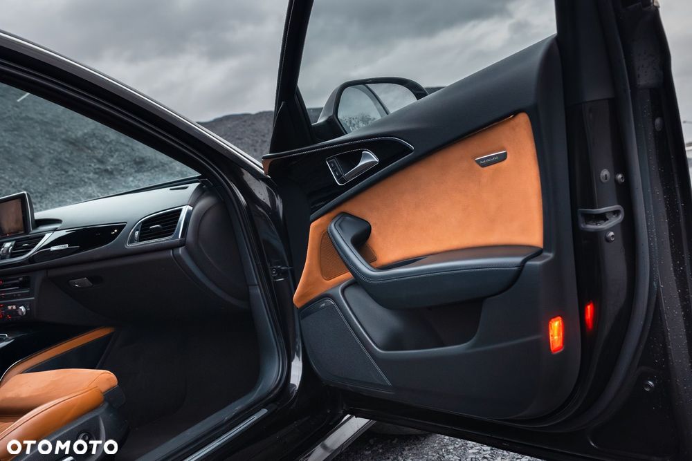 Audi S6 Limousine - 25