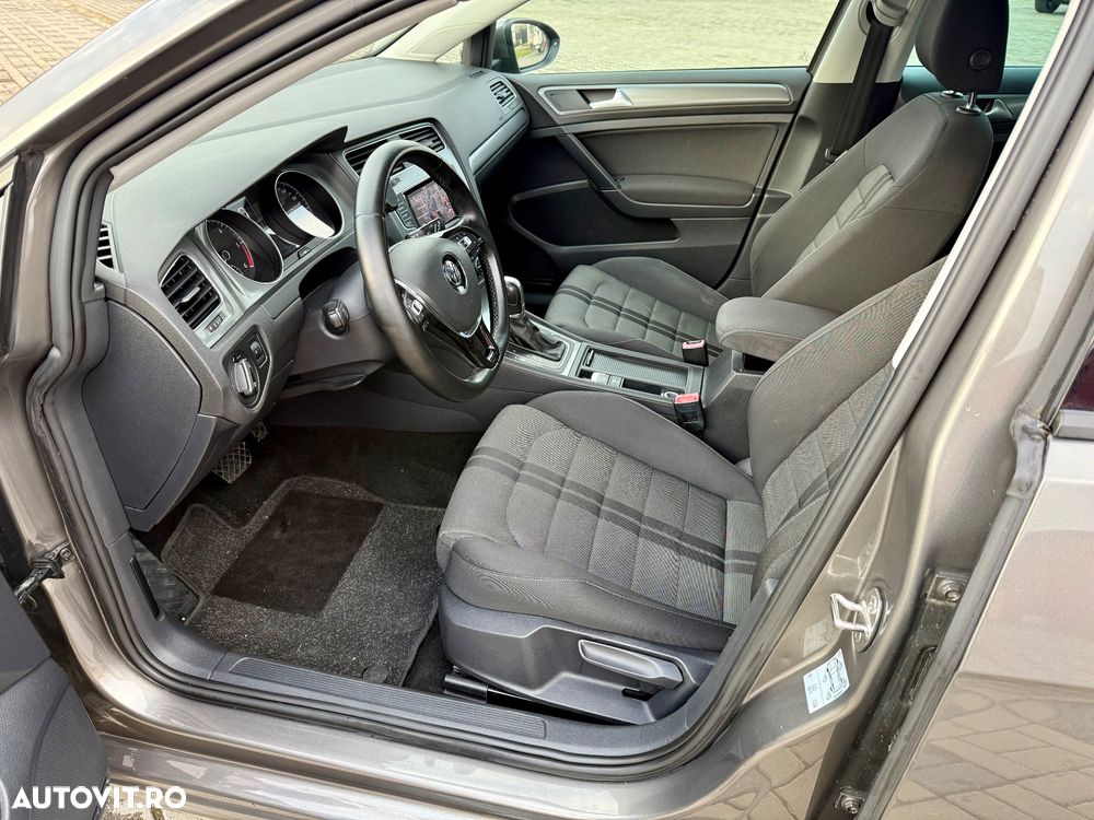 Volkswagen Golf Variant 1.6 BlueTDI DSG Comfortline - 26