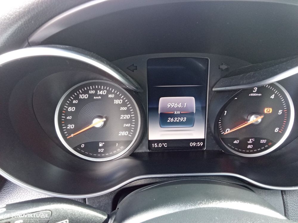 Mercedes-Benz C 200 BlueTEC AMG Line - 13