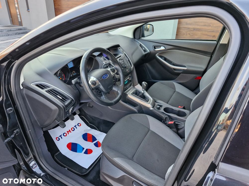 Ford Focus - 13