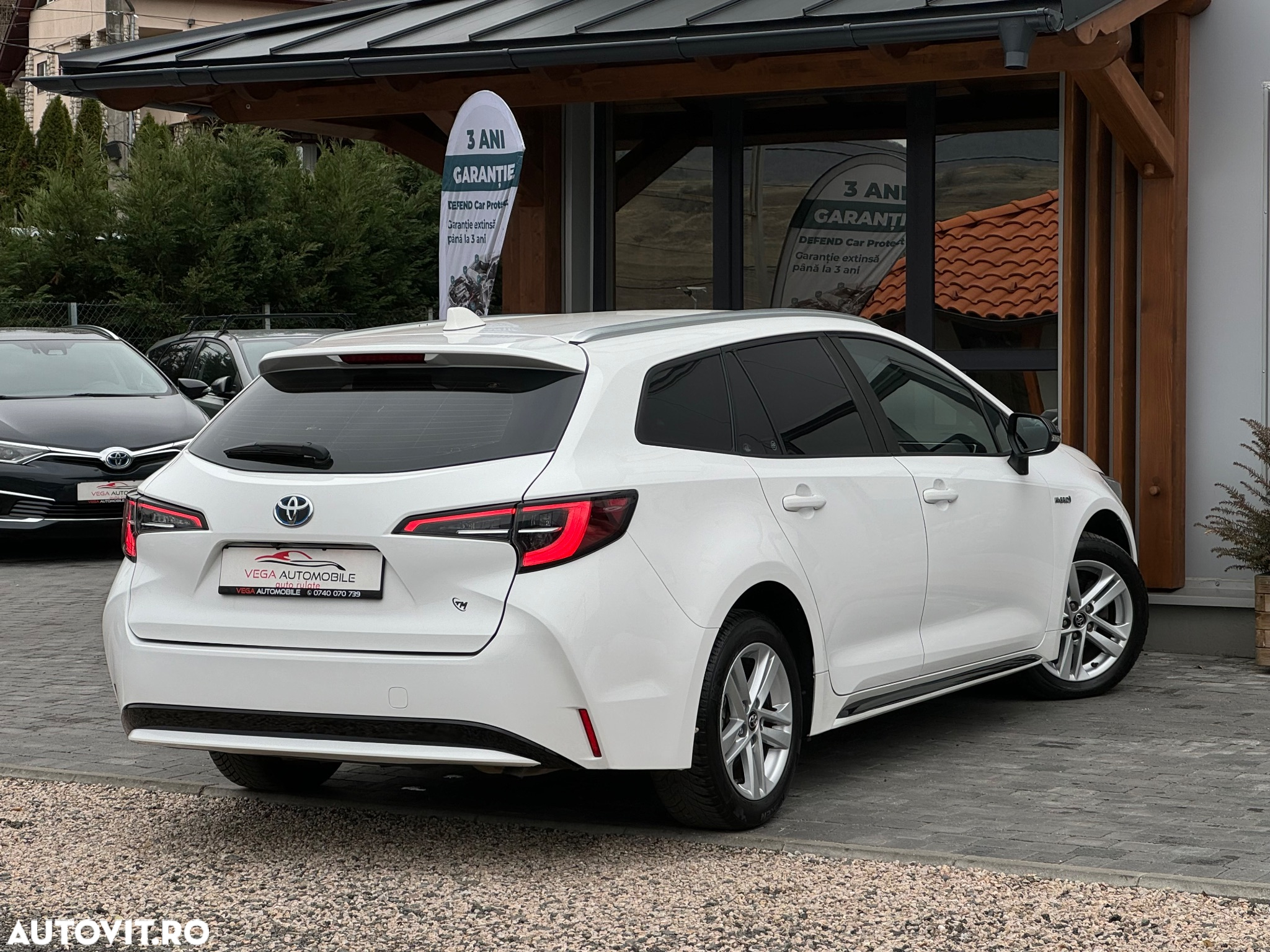 Toyota Corolla 1.8 HSD Business - 3