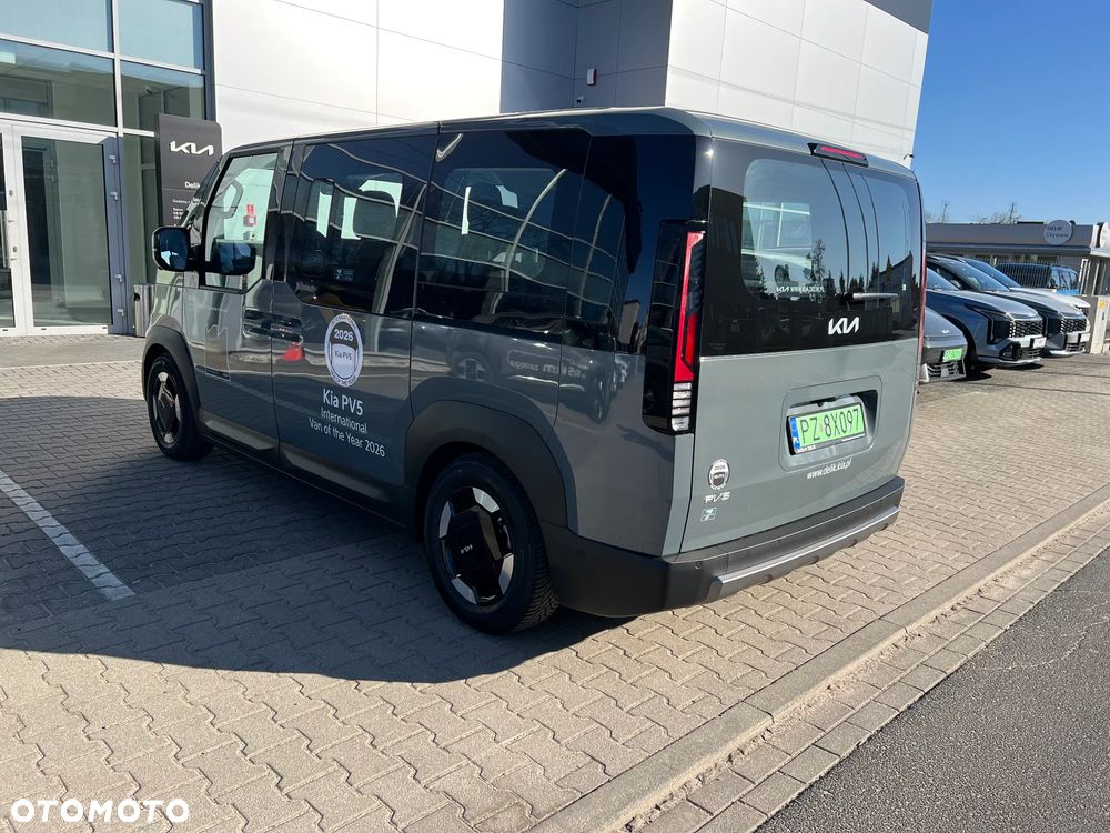 Kia PV5 - 11