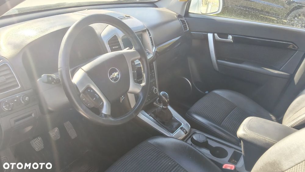 Chevrolet Captiva 2.2 2WD LT+ - 10