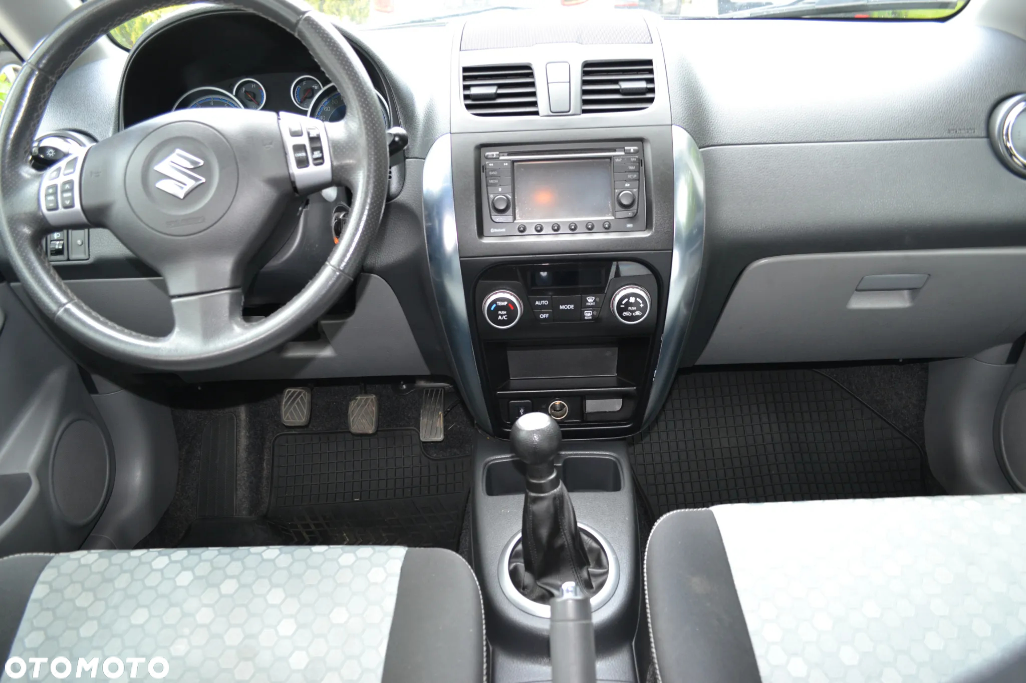 Suzuki SX4 1.6 Premium 4WD - 22