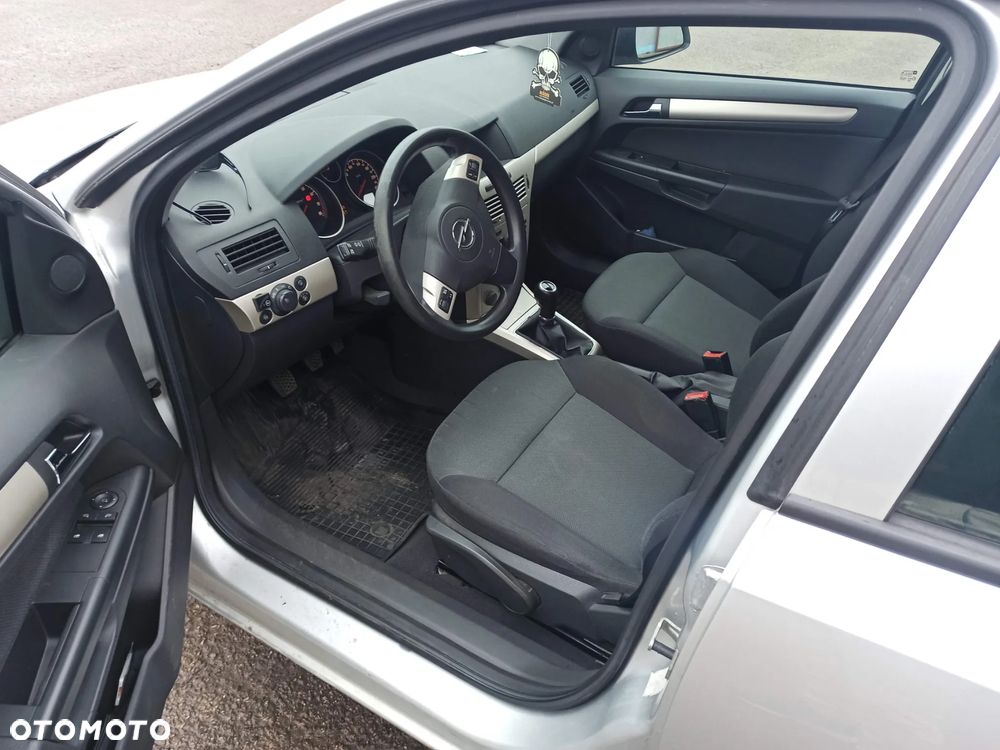 Opel Astra - 14