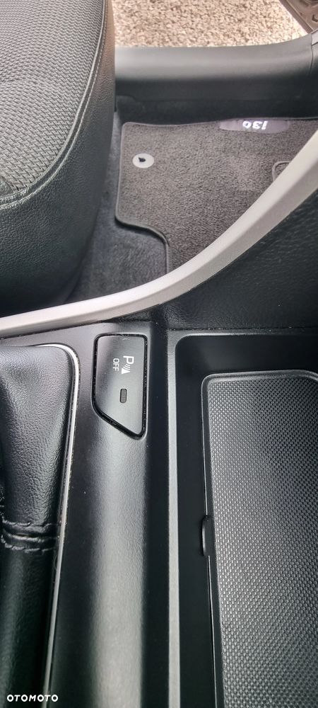 Hyundai i30 1.6 GDI Premium - 11