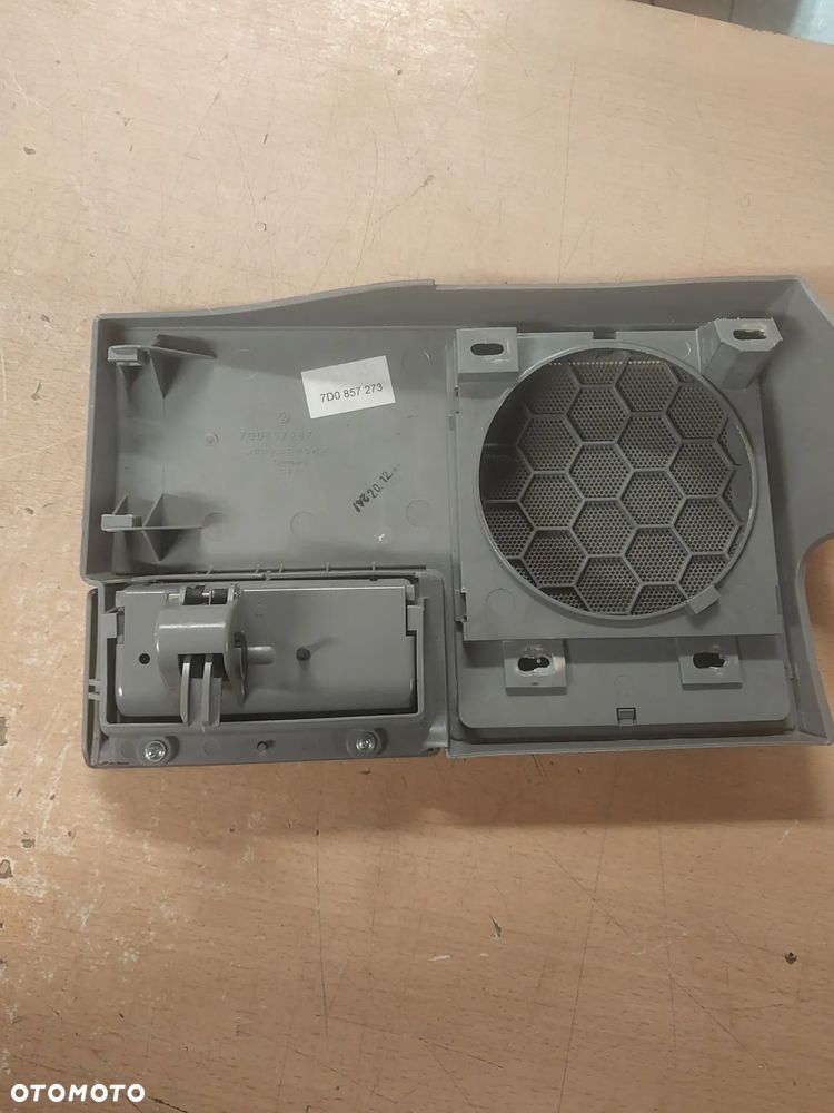 Osłona zaślepka głośnika tył vw t4 multivan - 3