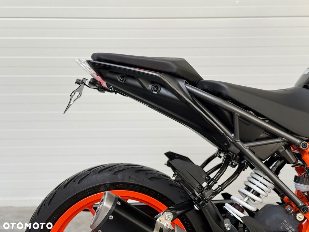 KTM Duke - 18