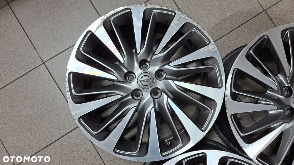 Felgi Aluminiowe 18 Opel Astra K 5x105 ET 44 - 11