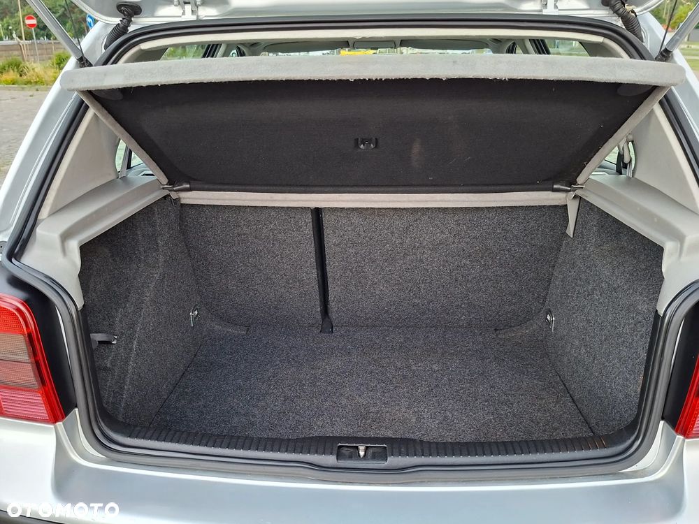 Volkswagen Golf 2.0 Comfortline - 11