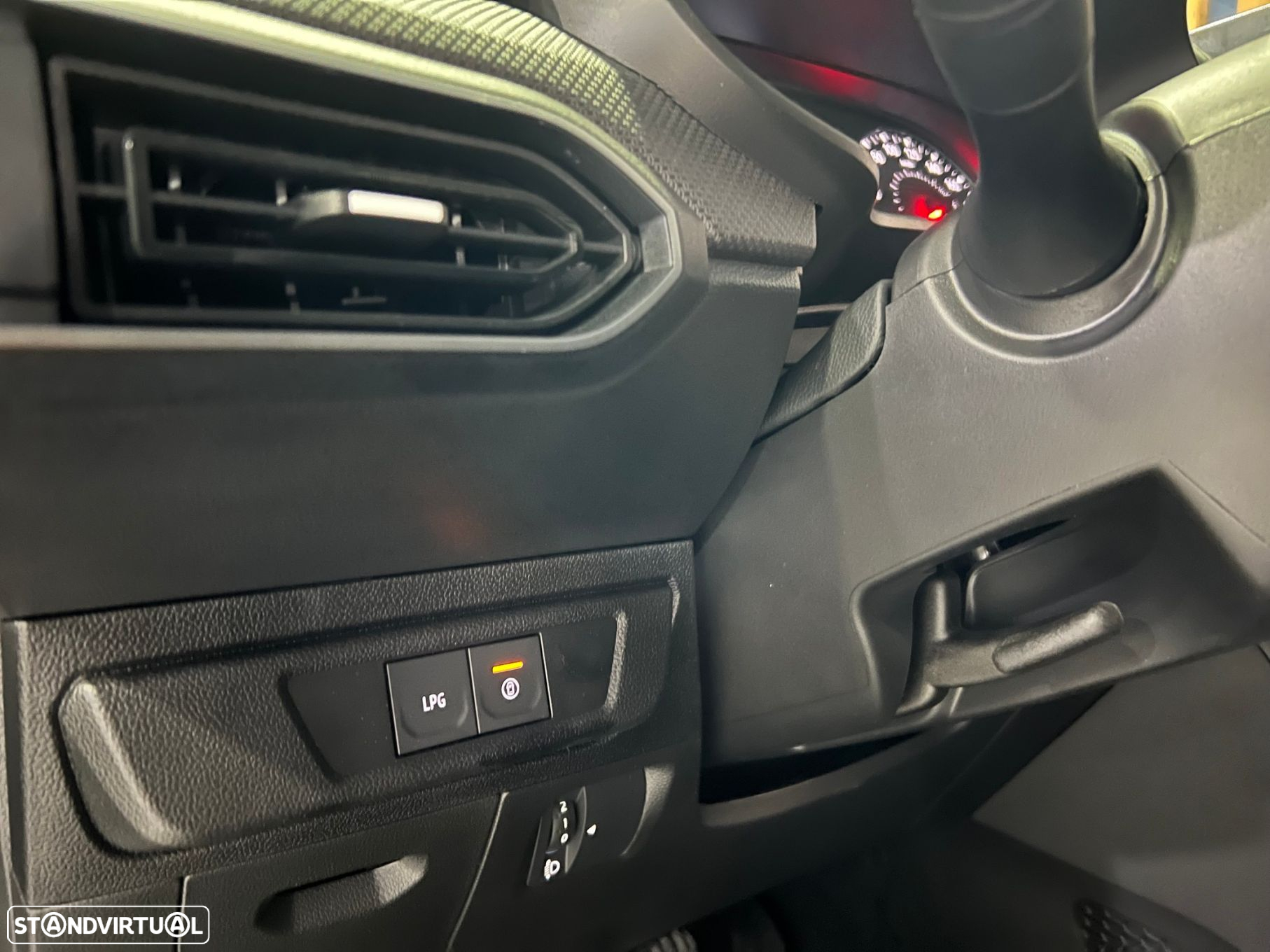 Dacia Sandero 1.0 ECO-G Essential Bi-Fuel - 23