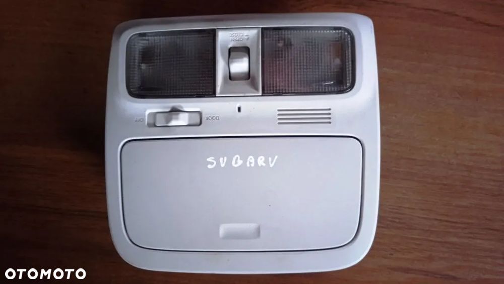 Oświetlenie kabiny Subaru Forester III - 3