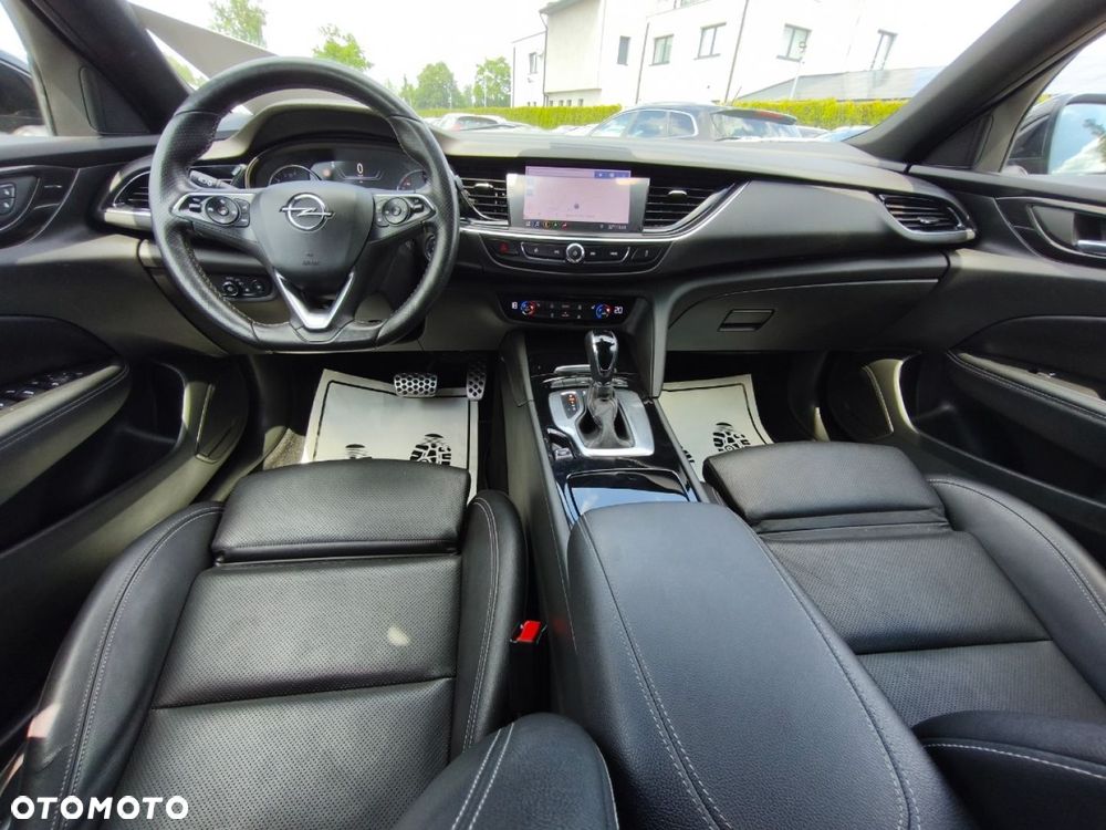 Opel Insignia - 8