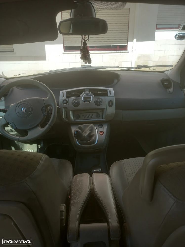 Renault Grand Scénic 1.5 dCi Dynamique - 10