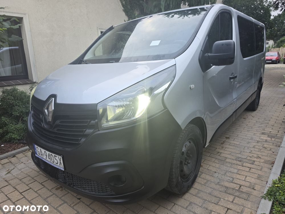 Renault Trafic - 1