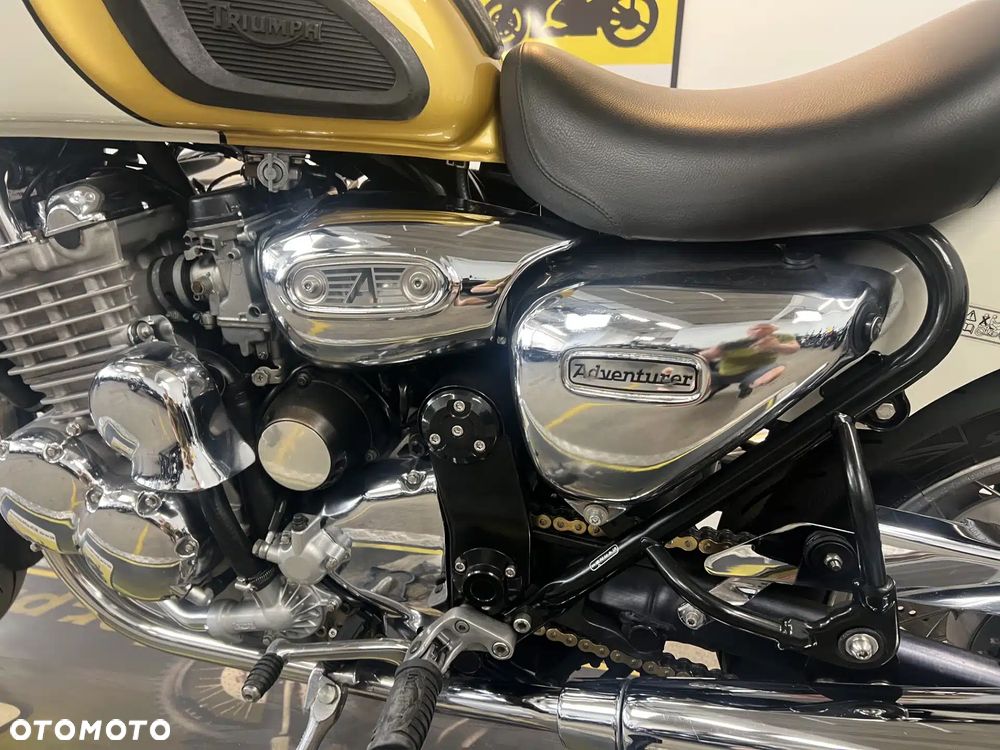 Triumph Adventurer - 28