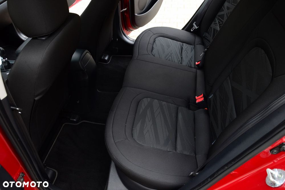 Kia Ceed - 23