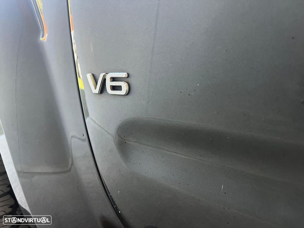 Nissan Navara 3.0 dCi V6 CD LE AT 4WD - 46