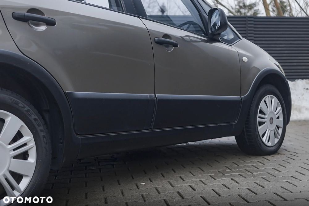 Fiat Sedici 1.6 16V 4x2 Emotion - 9