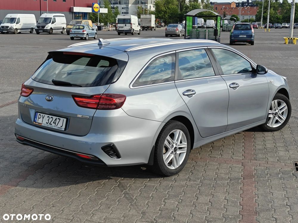 Kia Ceed 1.6 CRDi mHEV L Business Line - 7