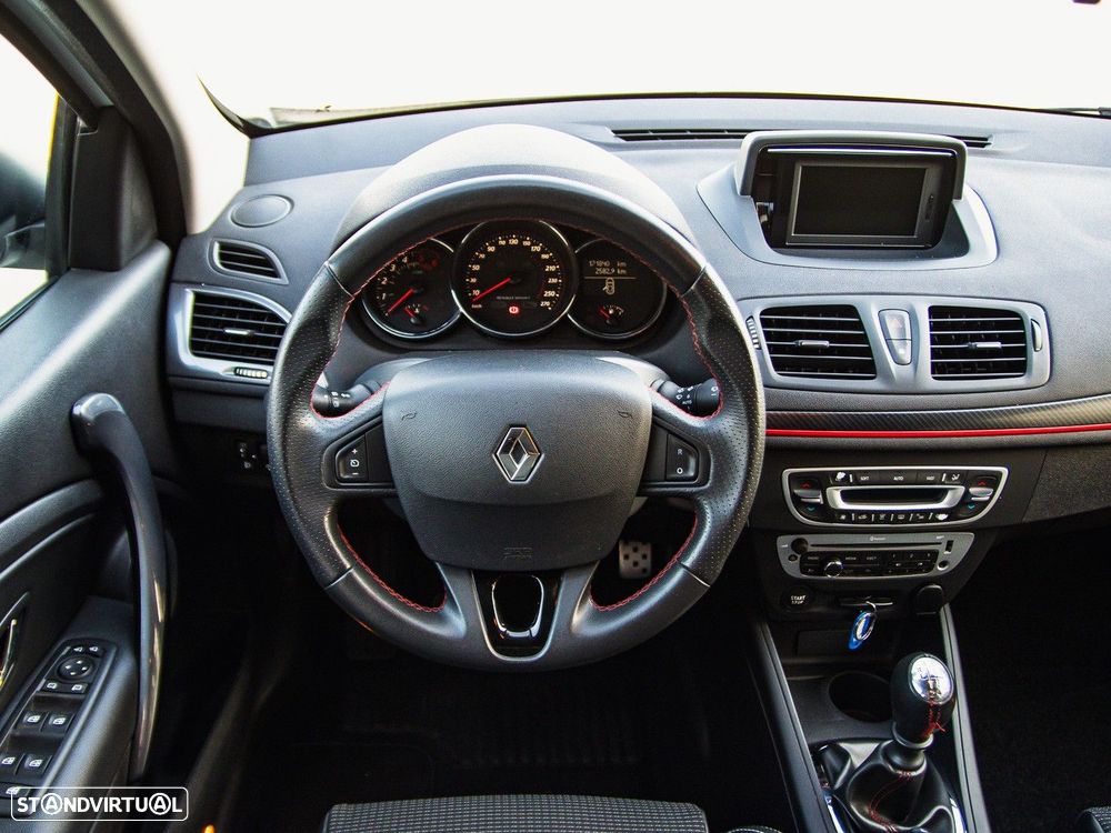 Renault Mégane Sport Tourer 1.5 dCi GT Line SS - 23