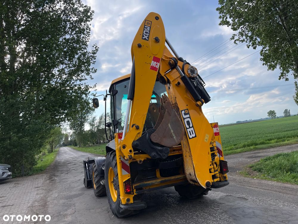 JCB Koparko Ładowarka Koparka Jcb 3CX Szczęka Krokodyl,Ramię z teleskopem_Bardzo ładna i zadbana_Cała W Oryginale Niemalowana_GOTOWA DO PRACY_Skrzynia biegów Mechaniczna 4 BIEGI_KLIMA - 21