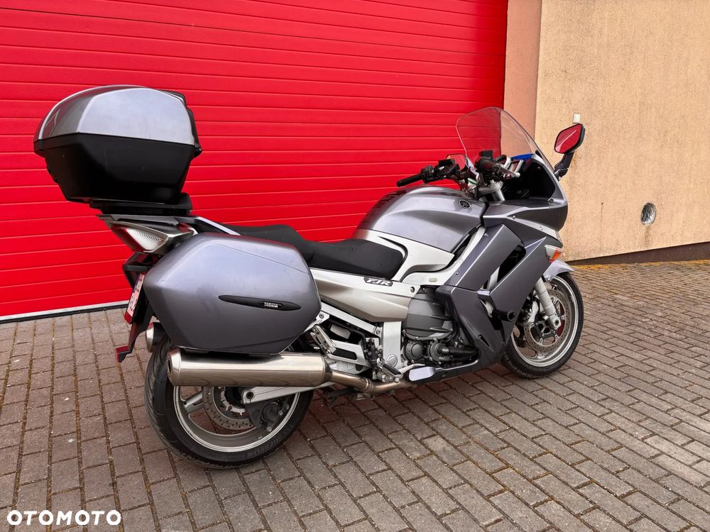 Yamaha FJR - 9