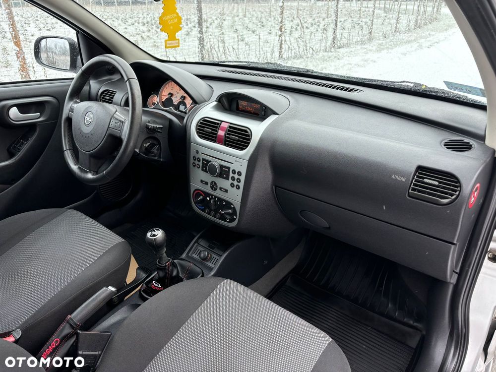Opel Corsa 1.2 16V Edition - 8