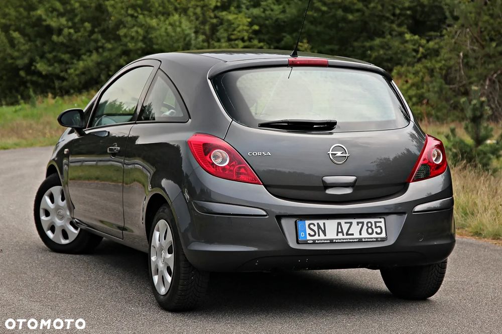 Opel Corsa 1.4 16V Active - 11