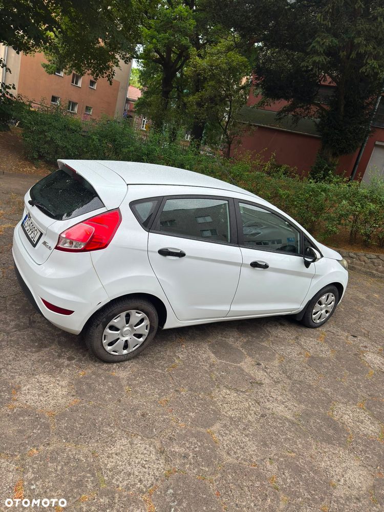 Ford Fiesta - 4