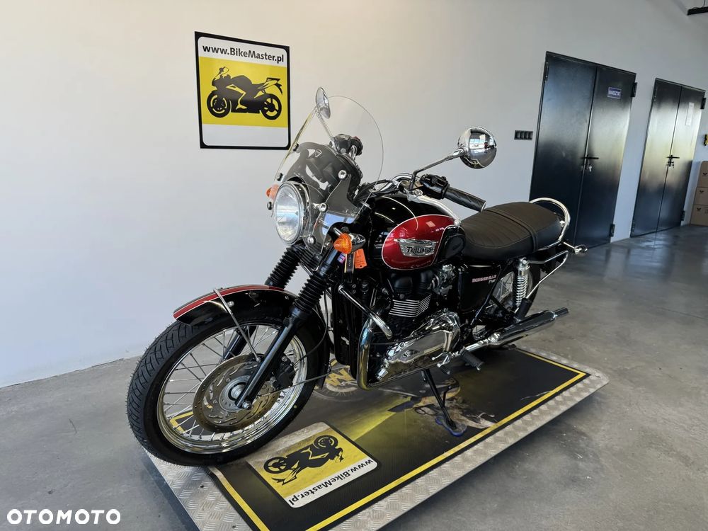 Triumph Bonneville - 5