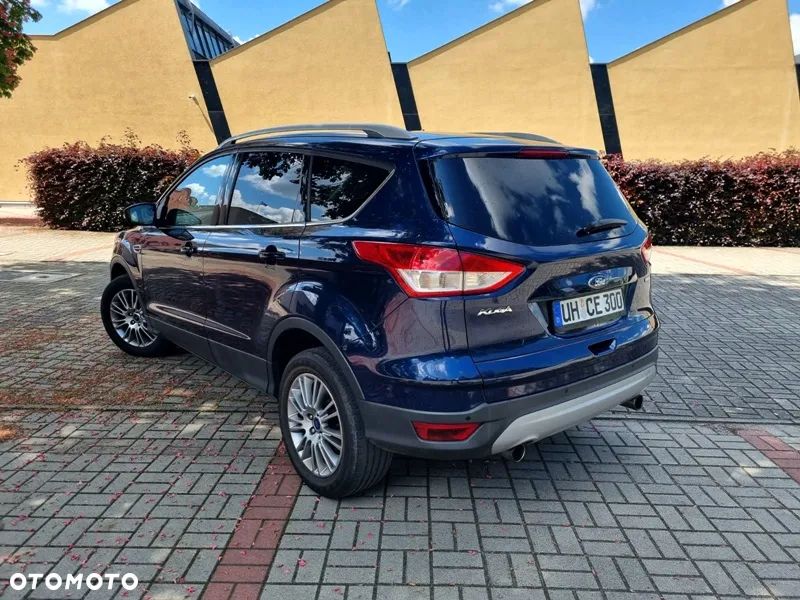 Ford Kuga 1.6 EcoBoost 2x4 Titanium - 10