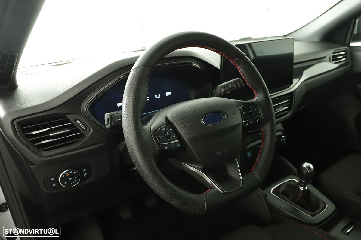 Ford Focus 1.0 EcoBoost MHEV ST-Line - 7