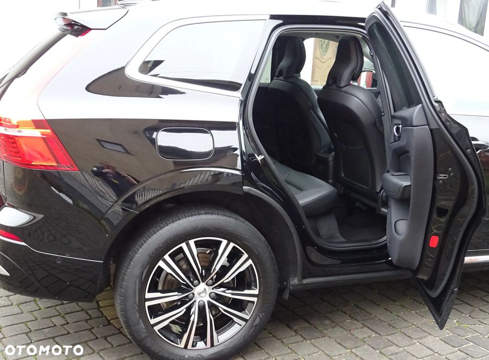 Volvo XC 60 T6 AWD Recharge Geartronic Inscription - 21