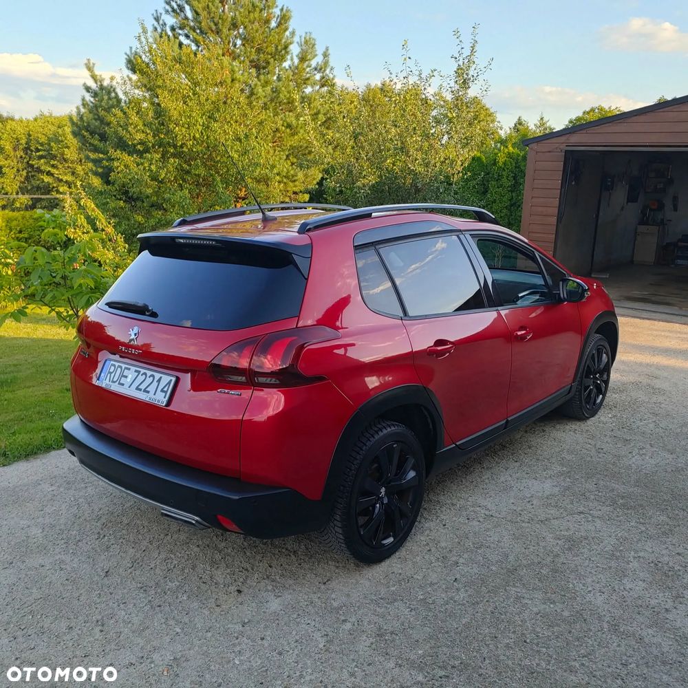 Peugeot 2008 1.2 Pure Tech Allure S&S - 4