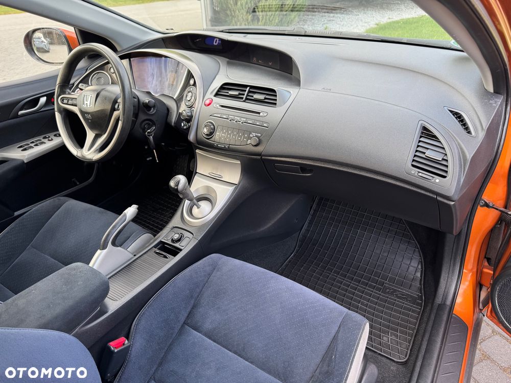 Honda Civic 1.8 Comfort - 12