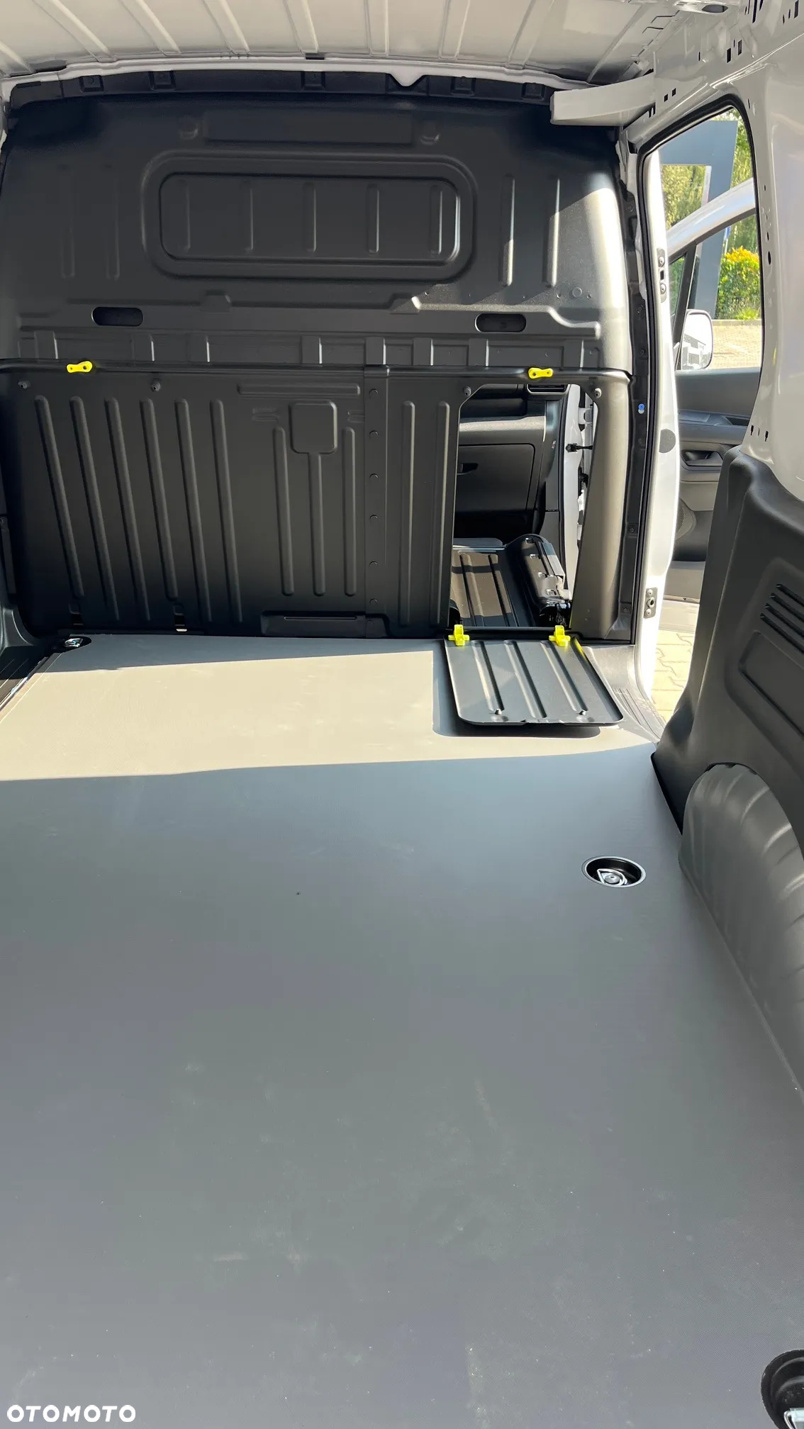 Toyota Proace City - 16